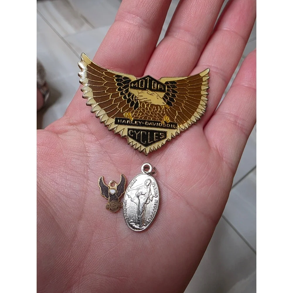 Vintage Harley Davidson Eagle Wing Pin Charm and Religious Medal Lot 3pc‎